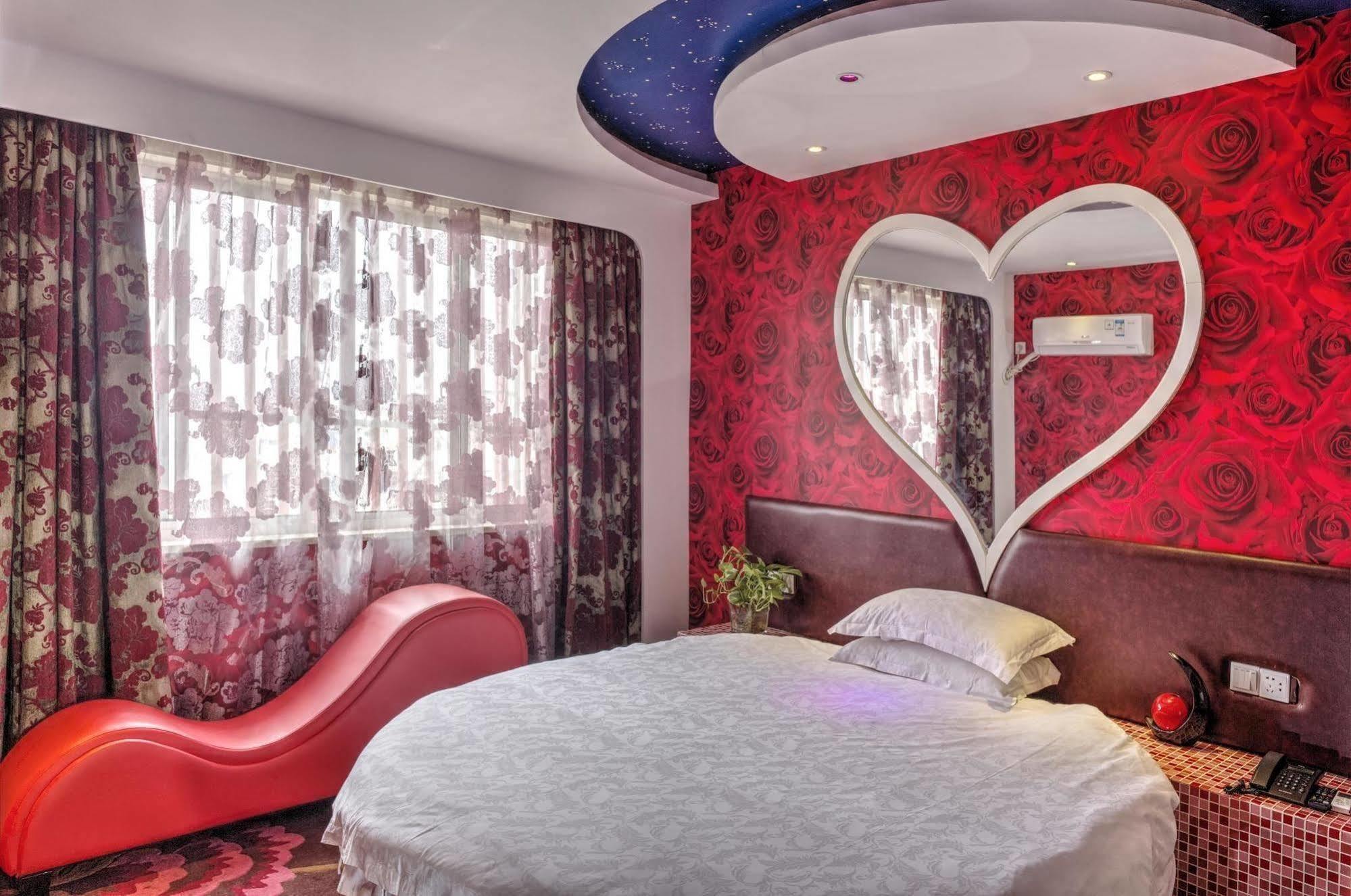 Milan Fashion Hotel Deqing Esterno foto